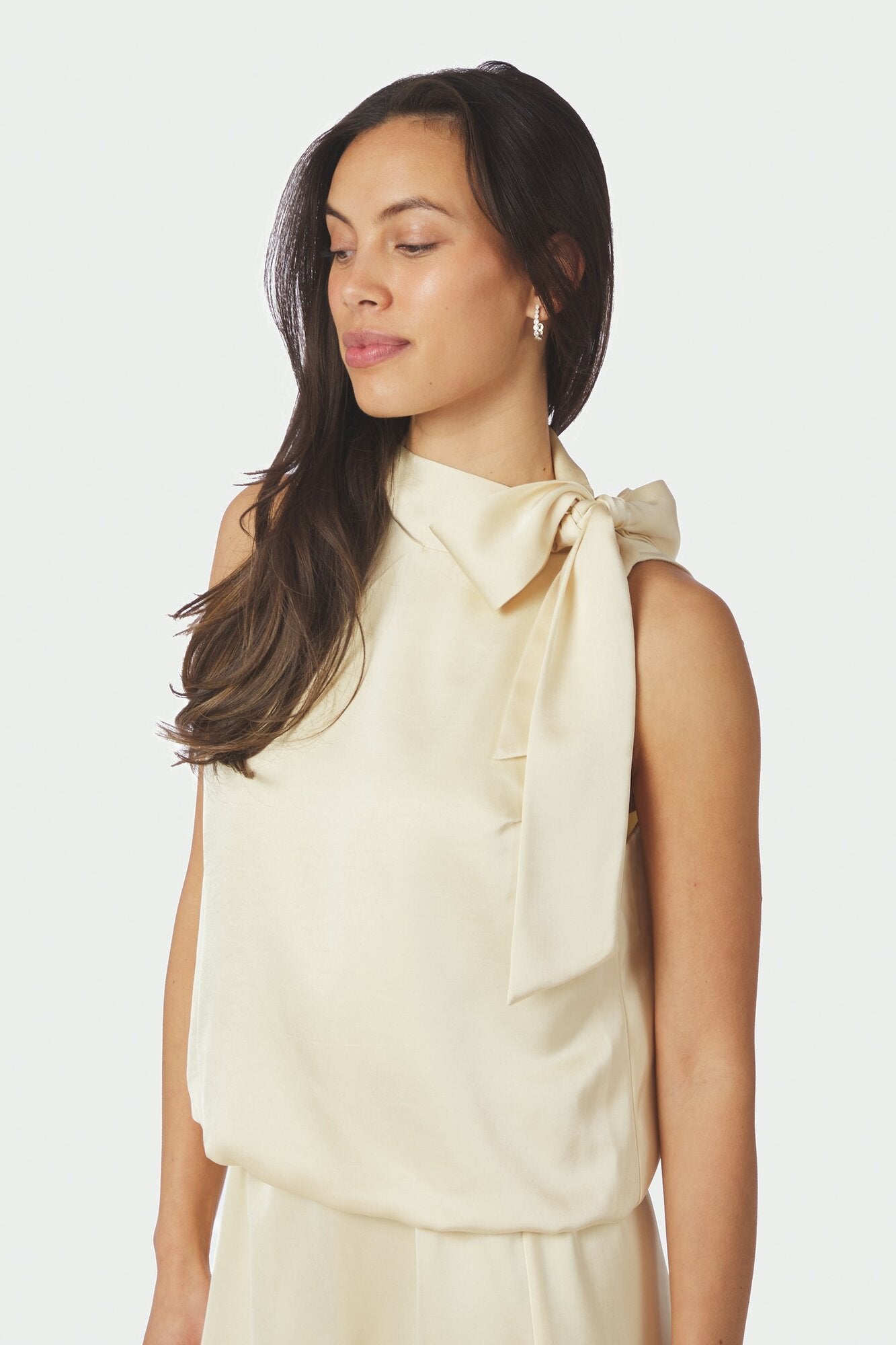 Veda Heavy Sateen top - lysegul